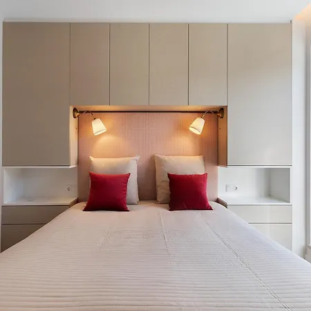 Apartamento Santa Luzia 4 *