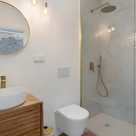 Santa Luzia 4 *